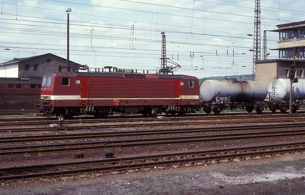   243 255  Naumburg  08.05.91