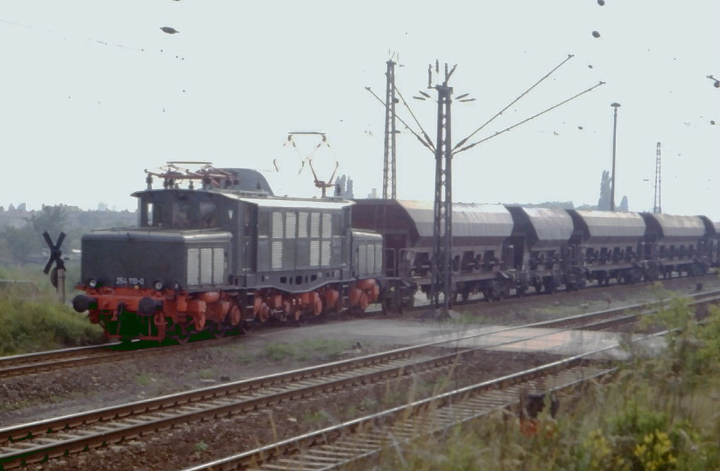 254 110 in Schkeuditz, 23.06.1985.