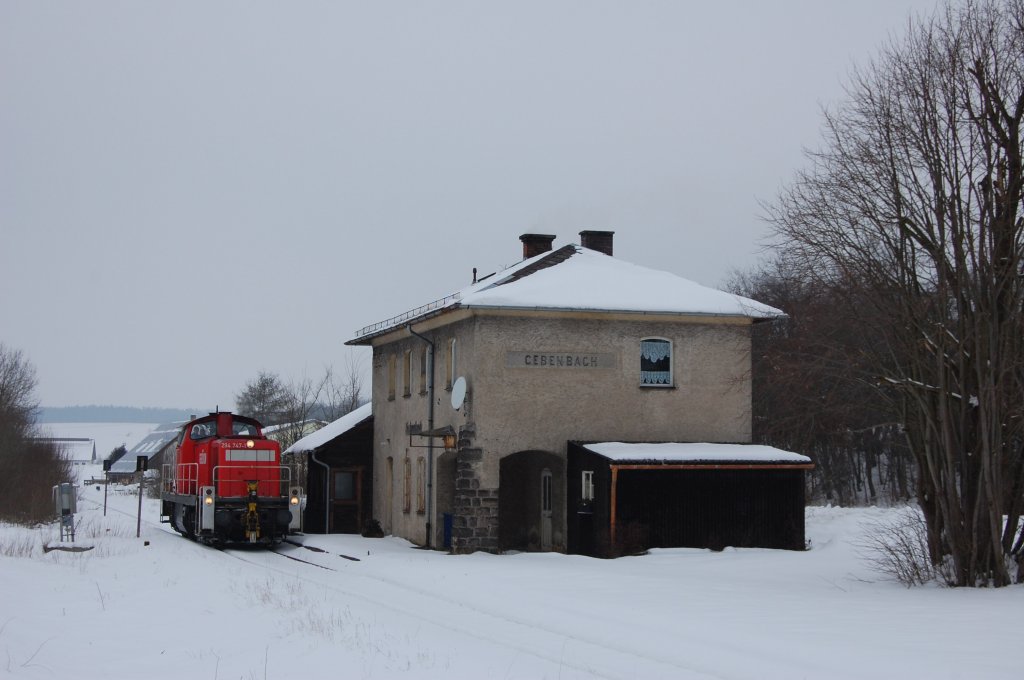 294 747 am 16.02.2010 in Gebenbach (Strecke Amberg-Schnaittenbach)