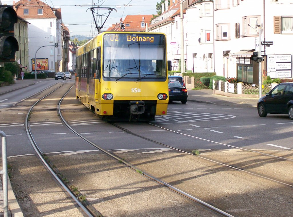 3041/3042 U2 Botnang kurz nach Ausfahrt Obere Zieglei richtung Gnesernerstrae am 18.08.2011! (Wilhelma Stuttgart - Werbung.)