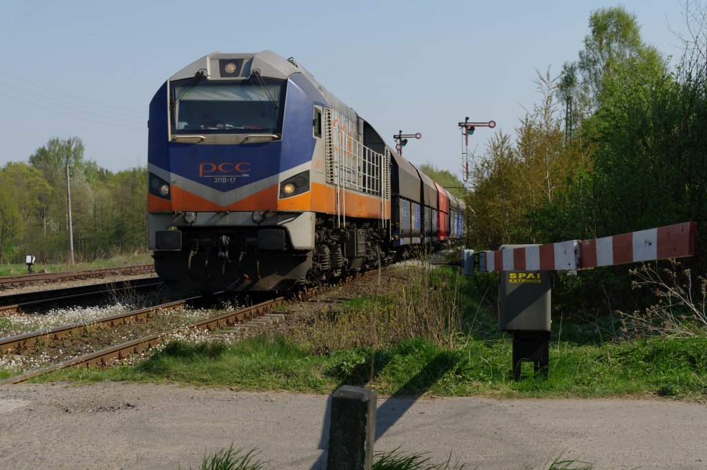 311D-17 am 23.04.2011 in Jerzmanki