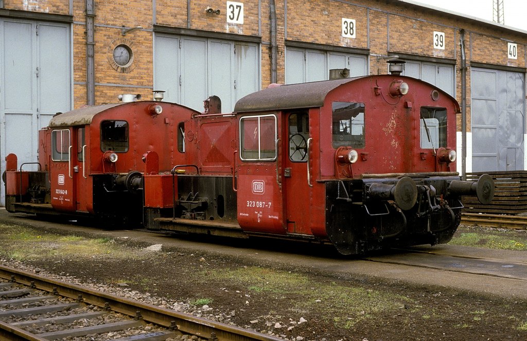  323 087 + 323 642  Offenburg  01.05.85