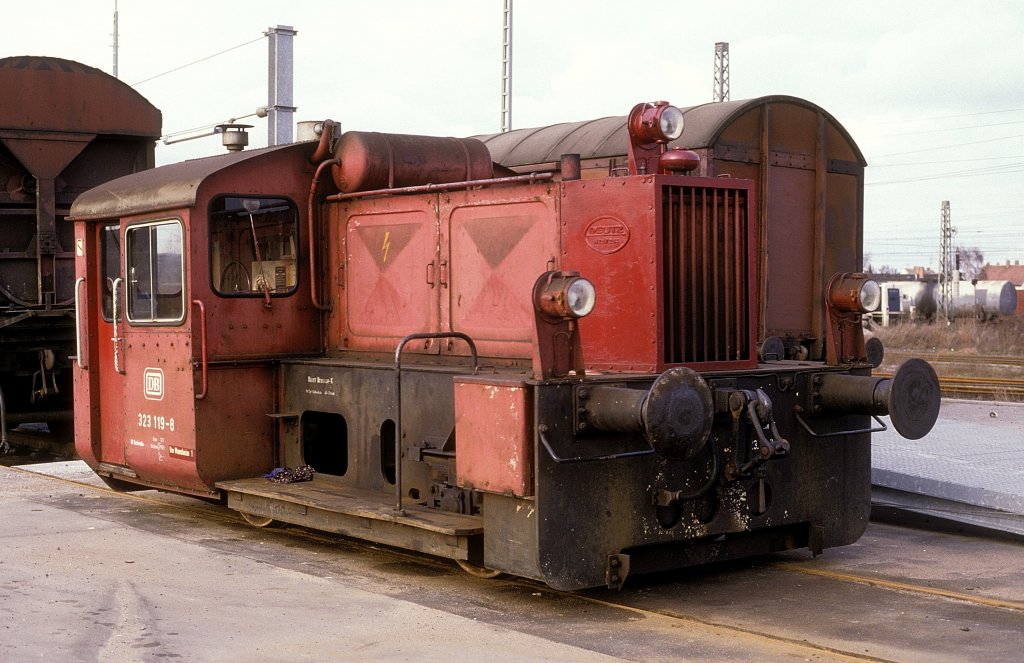   323 119  Mannheim Rbf  31.01.88