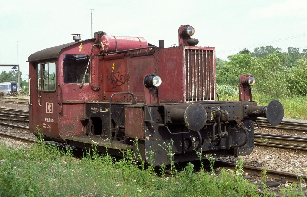 323 208  Karlsruhe  18.06.96