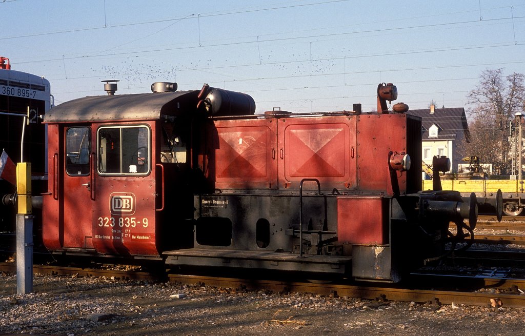 323 835 Bretten  01.12.89

