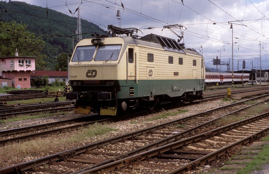 350 222  Zilina  16.05.11