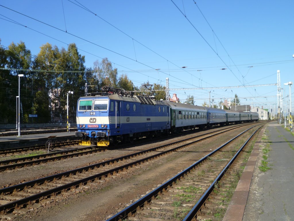 363 079-5 bei der Einfahrt in Cheb am 16.10.11.

