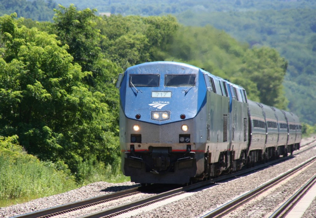 3.7.2010 Cold Spring. Amtraks Zug 235 von New York Penn Station nach Albany - Rensselaer