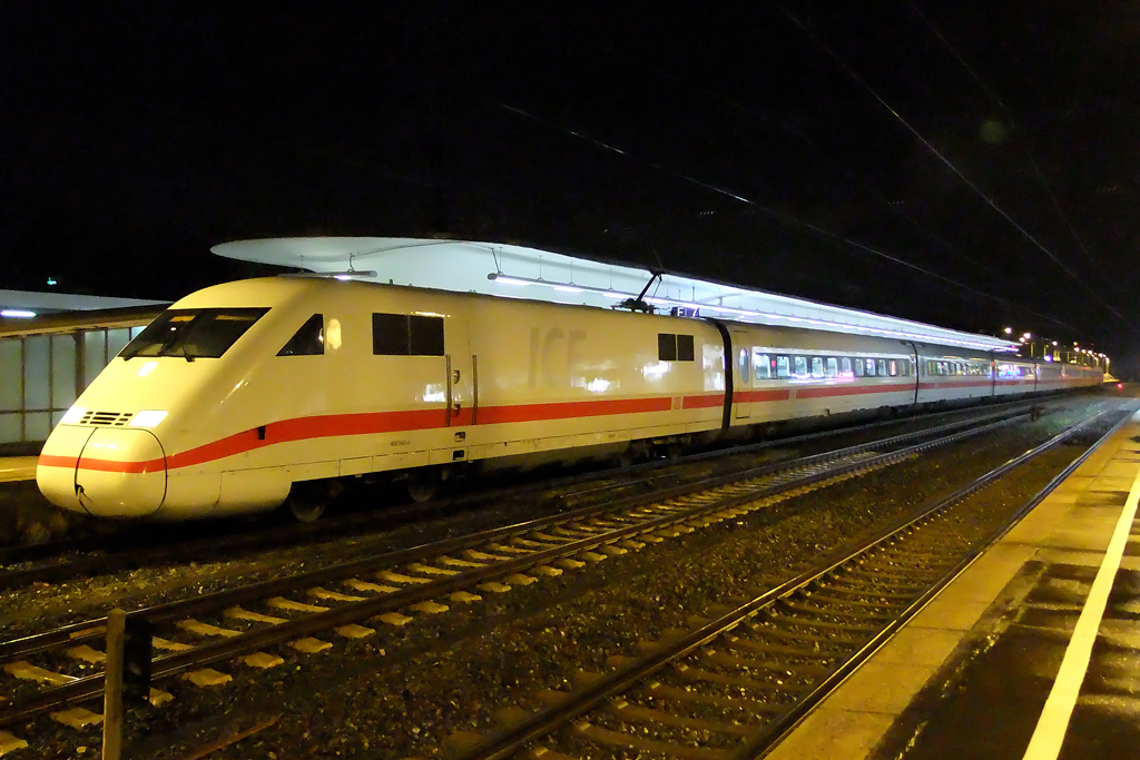 402 042-6 in Kln-Deutz 1.12.2011