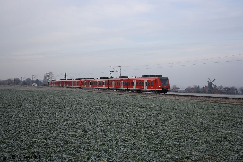 424 005 mit einer S1 zwischen Bantorf und Winninghausen