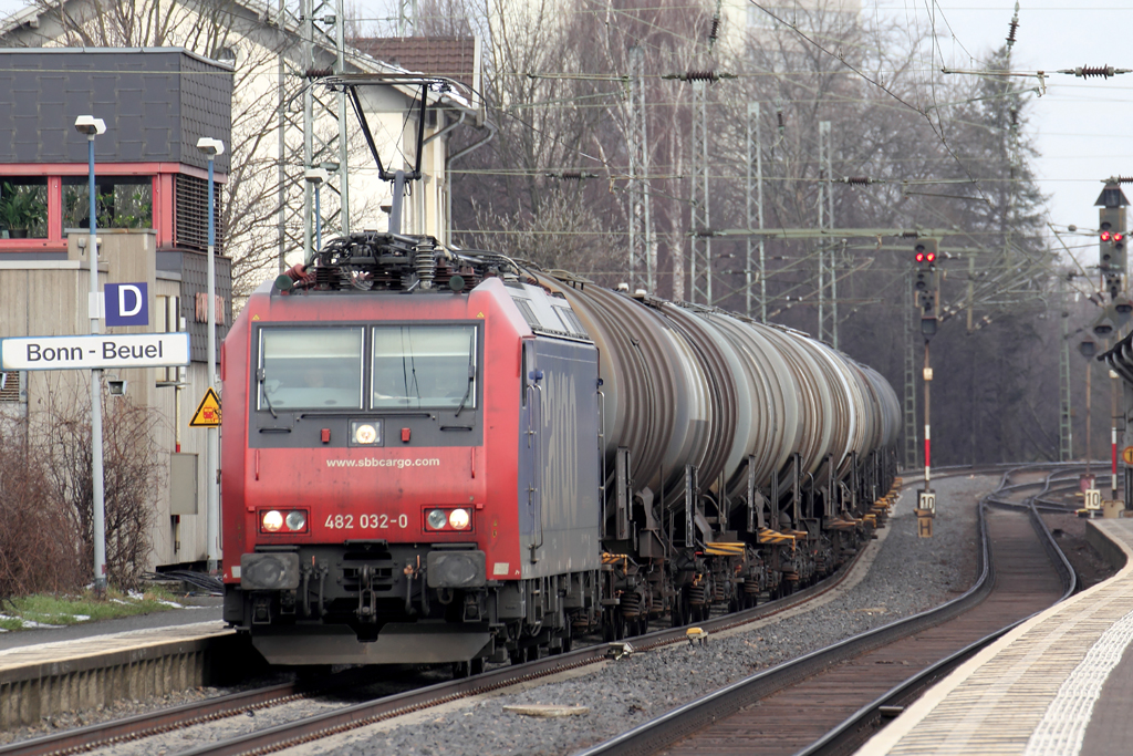 482 032-0 in Bonn-Beuel 16.3.2013