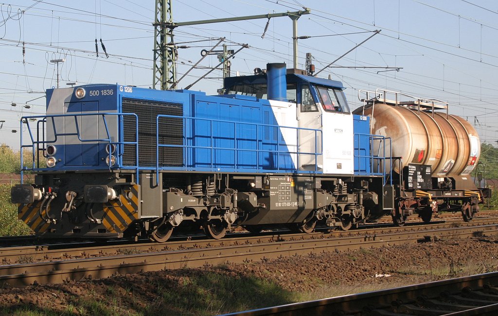 500 1836 der WLS im Einsatz fr duisportrail am 11.10.10 in Oberhausen West