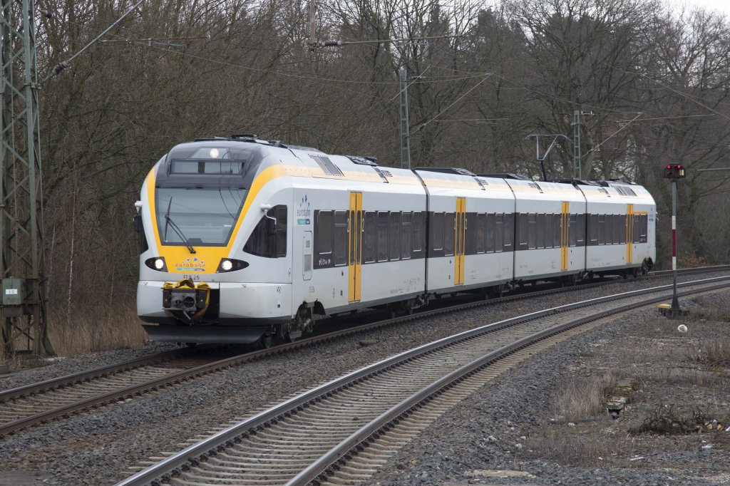 6. April 2013 - einfahrender Triebwagen der Eurobahn (ET 5.25) in den Bhf Altenbeken