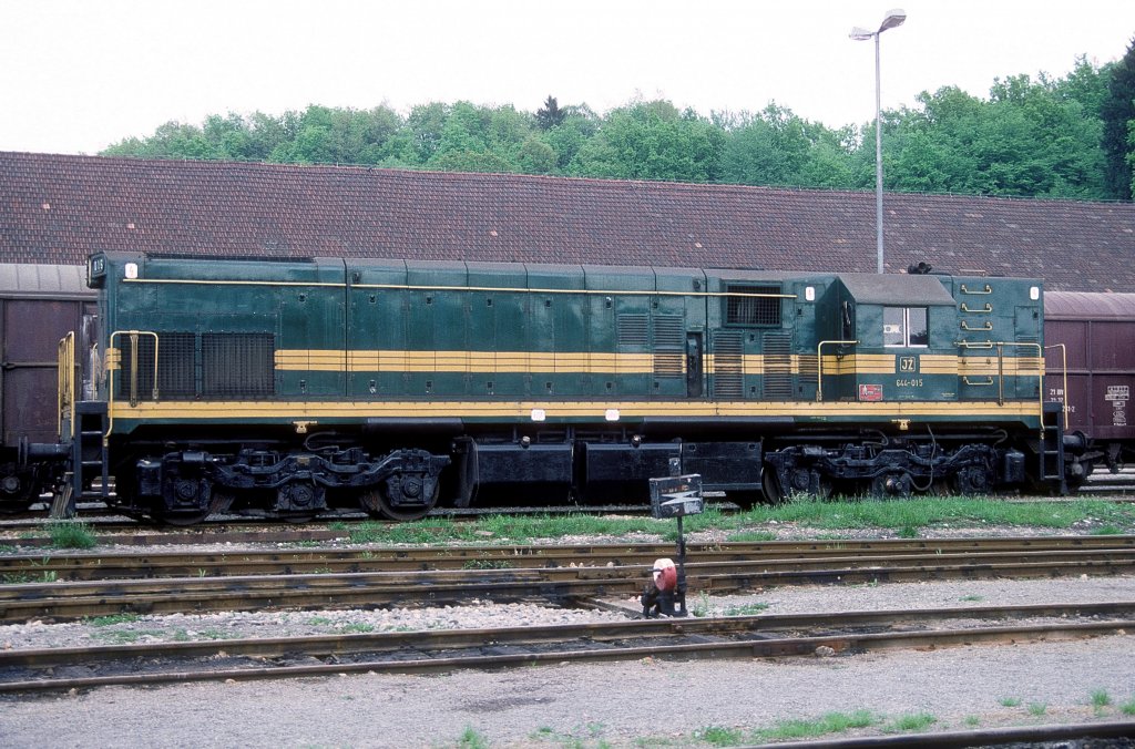  644 015  Nove Mesto  03.05.89