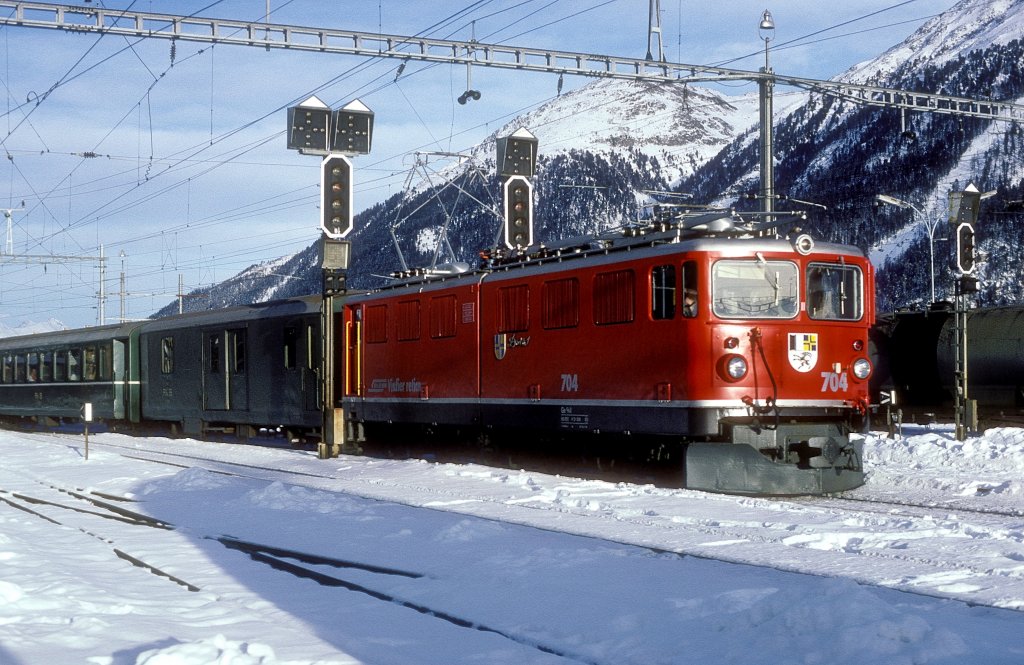 704  Samedan  05.01.86