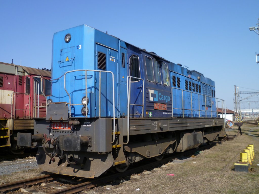 742 349-4 steht am 17.03.12 im Bahnhof Cheb.

