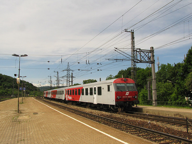 80-73 062-6 als R-2026 nach St. Plten am 7.06.2009 in Wien-Htteldorf