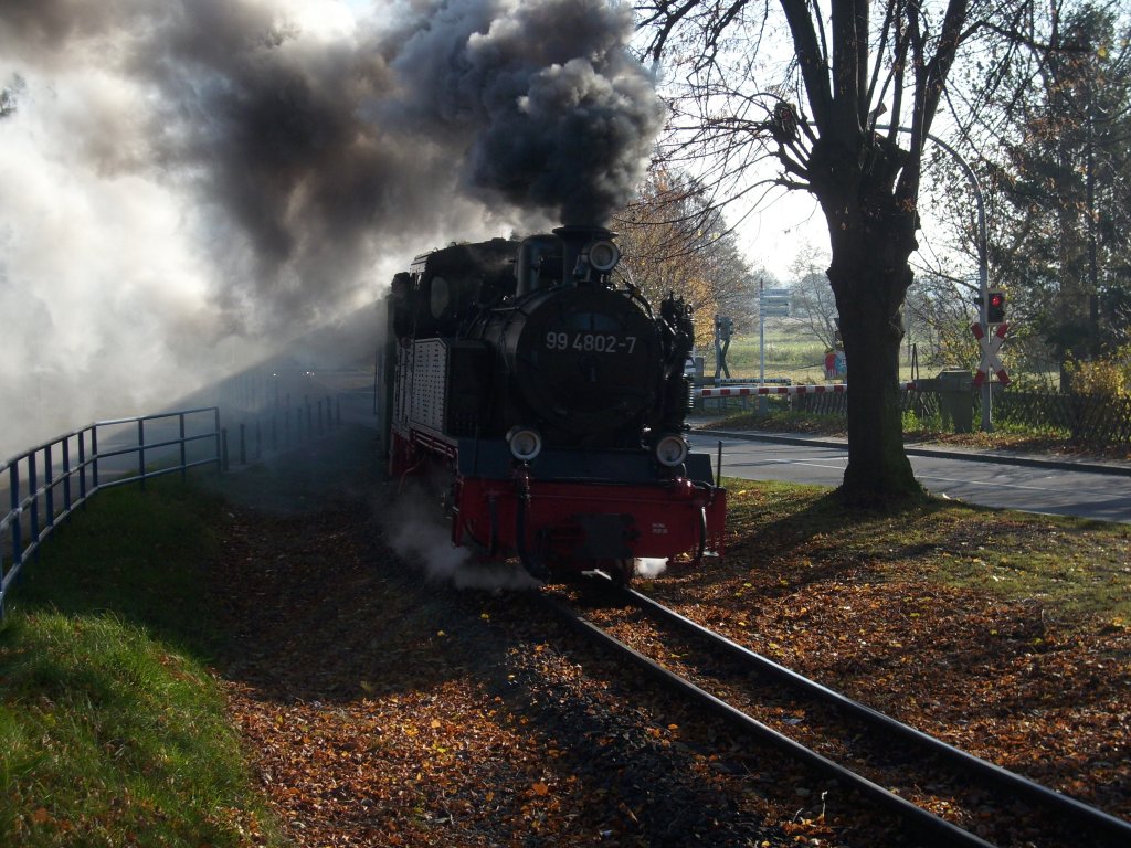 99 4802 verlie am 07.November 2009 Sellin in Richtung Putbus mit  viel Dampf.