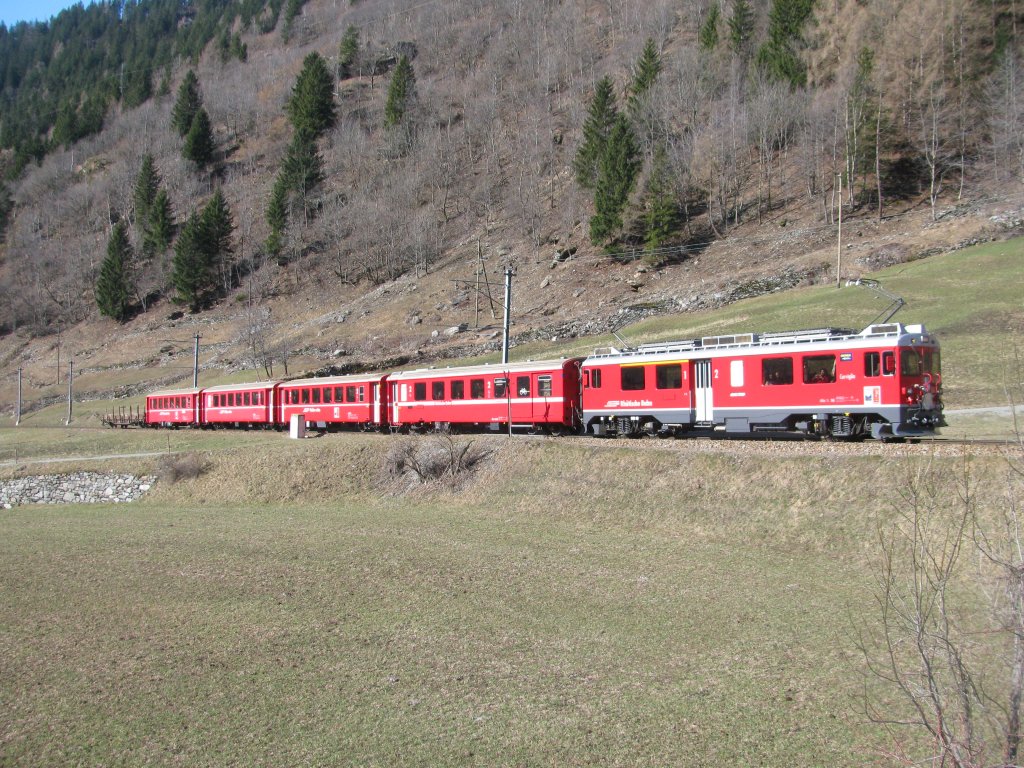 ABe 4/4 III - 56 bei Poschiavo am 31.03.2010