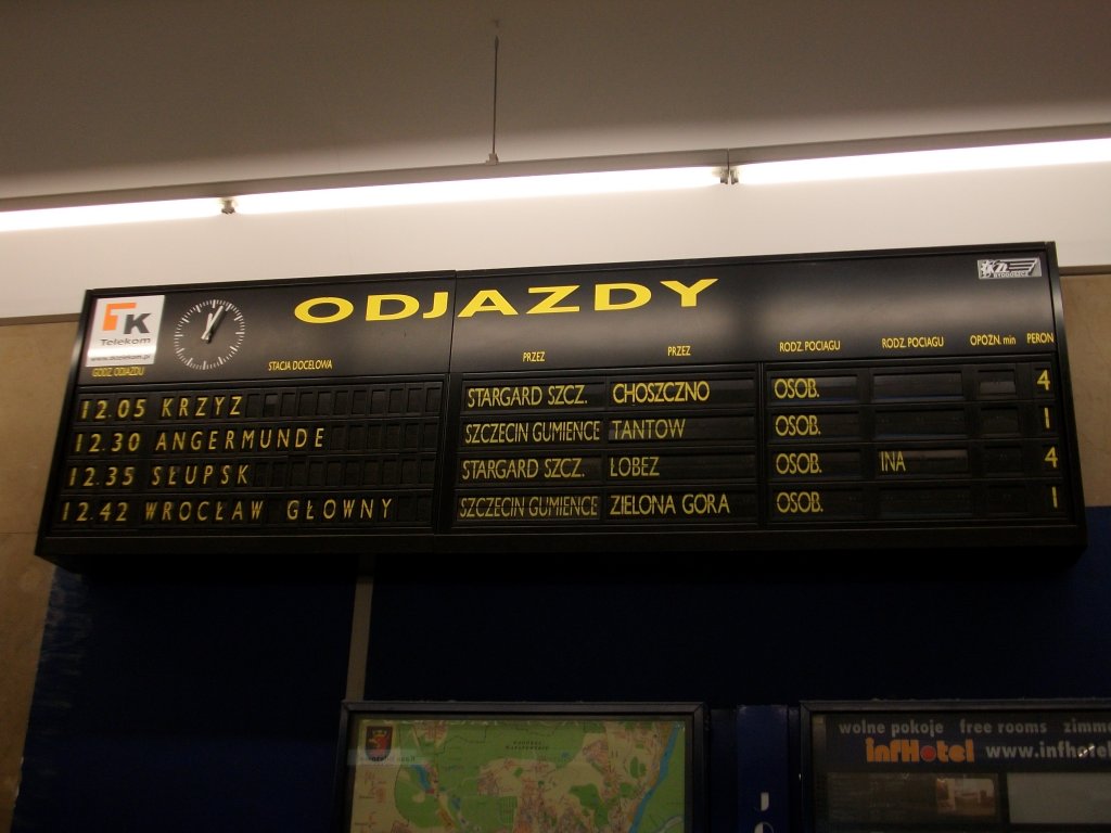 Abfahrtstafel in Szczecin Glowny.