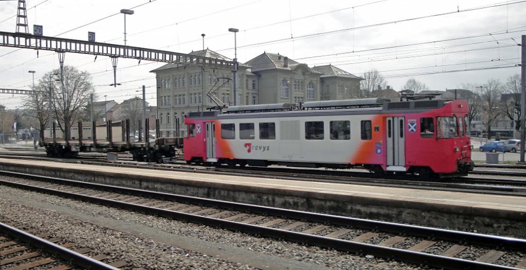 Am 07.04.10 steht der Be 4/4 2  Baulmes  der travys in Yverdon und wartet mit dem aufgeschemmelten Sps 179-7 auf die Abfahrt richtung Ste-Croix.