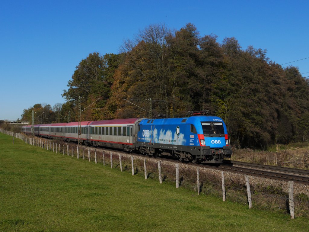 Am 31.10.12 war 1016 023  Kyoto-Express  bei Vogl mit dem EC 113 (Frankfurt/Main Hbf - Klagenfurt Hbf) unterwegs, der Zug hatte eine gute Stunde Versptung, da in Grafing Bahnhof ein Wagen ausgesetzt werden musste.