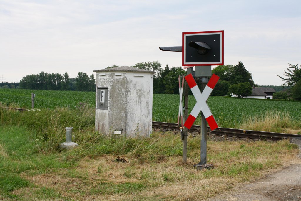 Am trben 17.07.10 wurde am Bahnbergang in Markt Schwaben das ehemalige Fersprecher-Huschen mit abgelichtet.