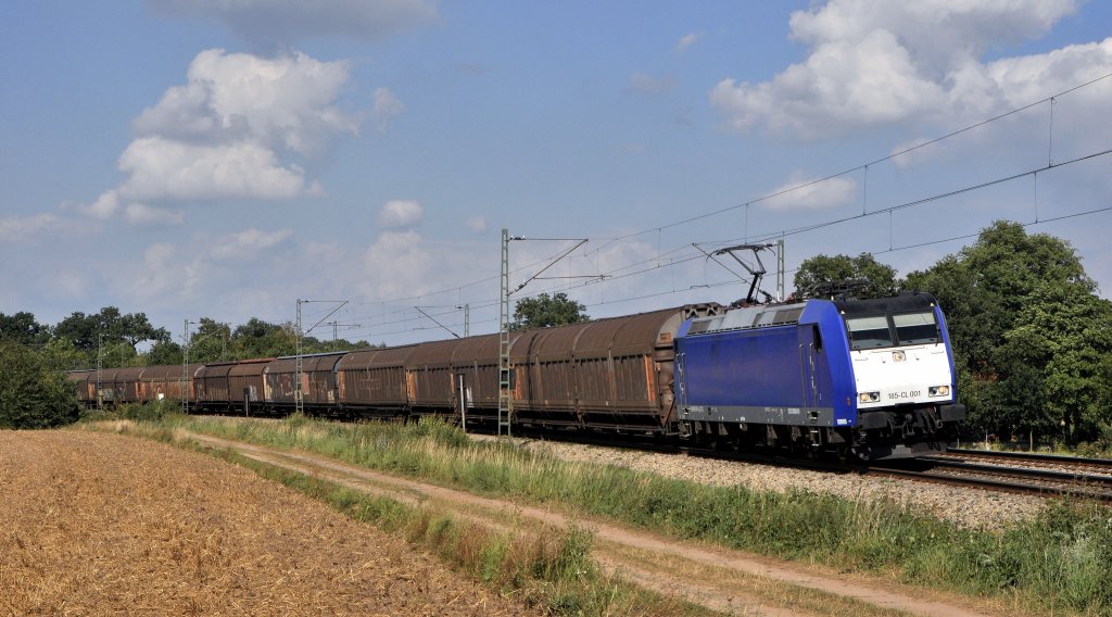 Ascendos Rail Leasing 185-CL 001 (185 501), vermietet an Captrain Deutschland, mit dem Papierzug von Maschen nach Dortmund (Vehrte, 23.08.12).