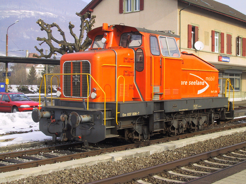 ASM Em 837 im Uebergabebahnhof Niederbibb (Normalspur-Schmaspur-Dreischienengleis) am 22-02-2003