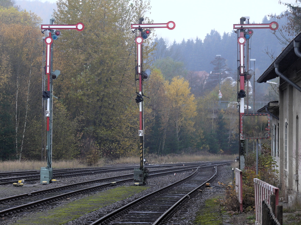 Ausfahrsignale in Brgge (Westfalen). 30.10.2011.