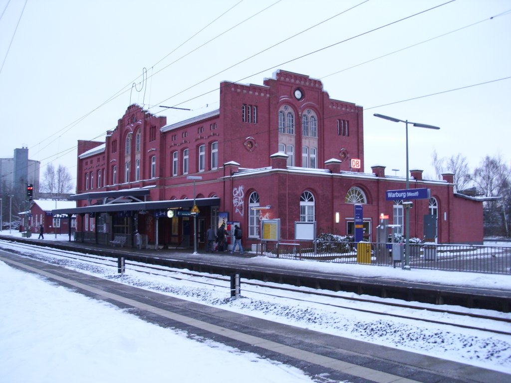 Bahnhofsgebeude in Warburg.