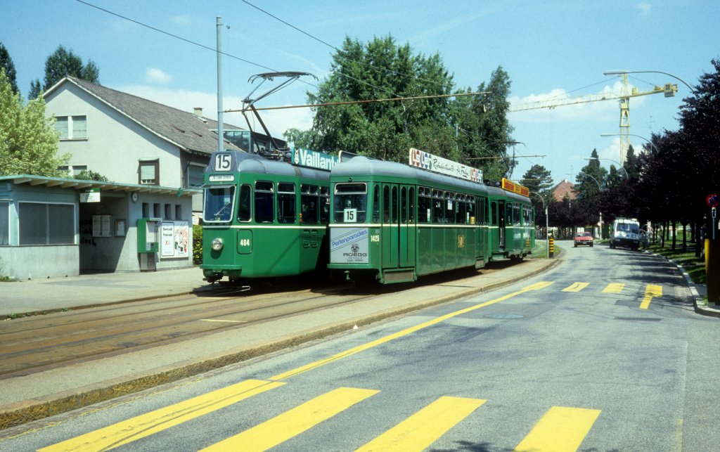 Basel BVB Tram 15 (Be 4/4 464 / B 1425) Bruderholz, Bruderholzallee / Auf dem Hummel am 30. Juni 1987.