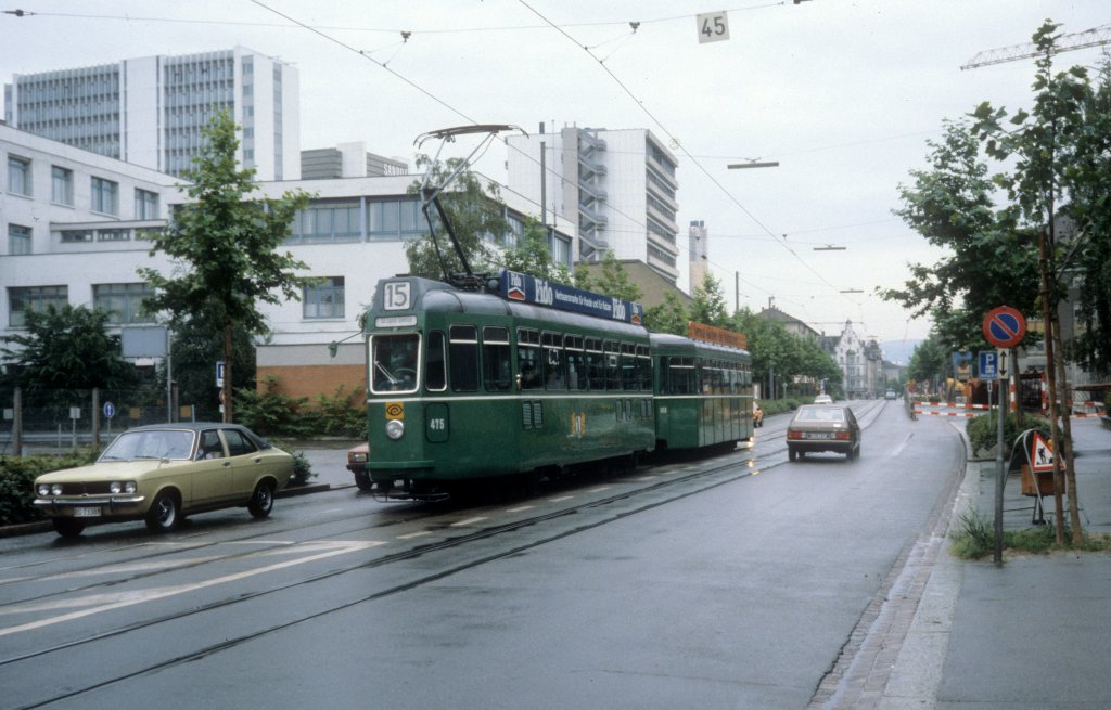 Basel BVB Tram 15 (SWP/BBC/Siemens-Be 4/4 475) Elssserstrasse am 28. Juni 1980.