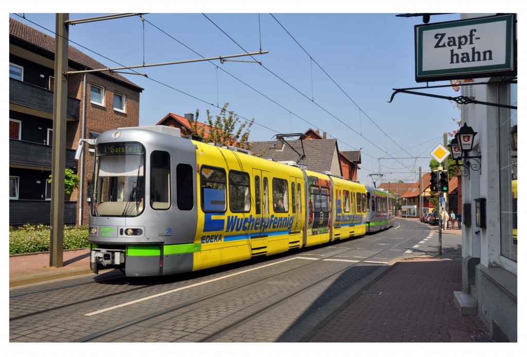 Baureihe 2000 in Gleidingen (01.05.2012)
