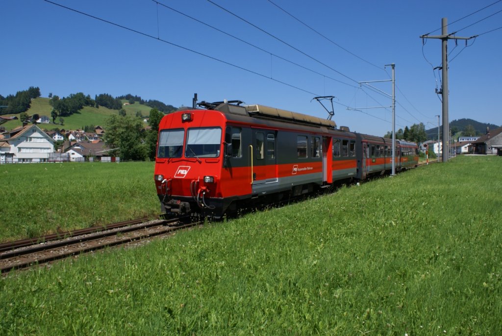 BDeh 4/4 15 fhrt am 8.7.10 von Gais Richtung Appenzell.