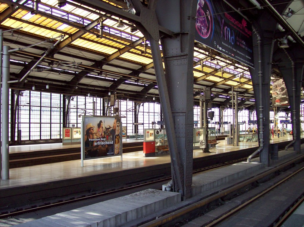 Berlin Friedrichstrae, Regionalbahnsteige (19.08.2010)