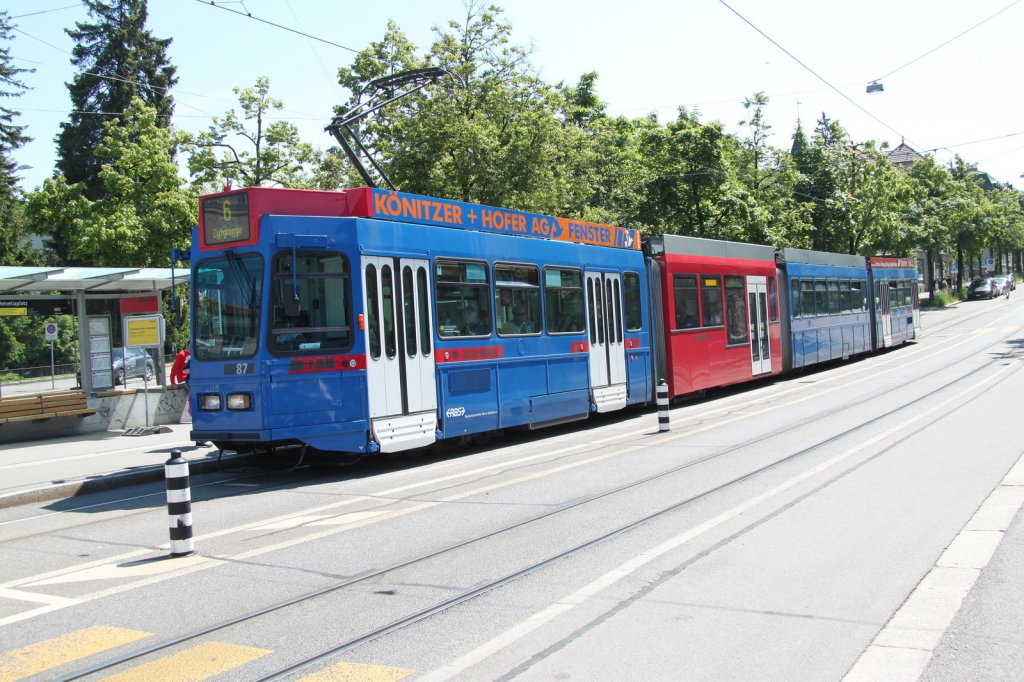 Bern Mobil,Tram 87 beim Helvetiaplatz in Bern.07.06.13