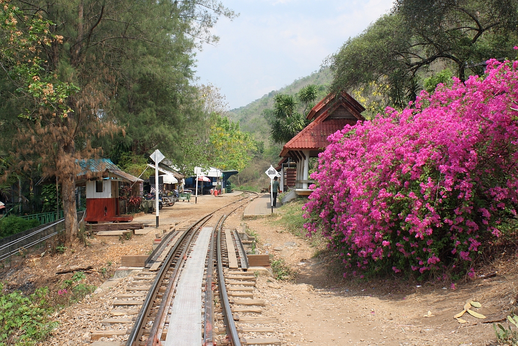 Bf. Tham Krasae, Blickrichtung Nam Tok, am 12.Mrz 2012. 

