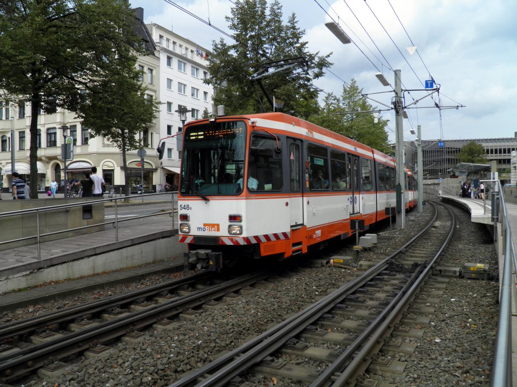 Bielefelder Stadtbahn (Wagen: 548) an der Haltenstelle Rathaus (04.09.2011)