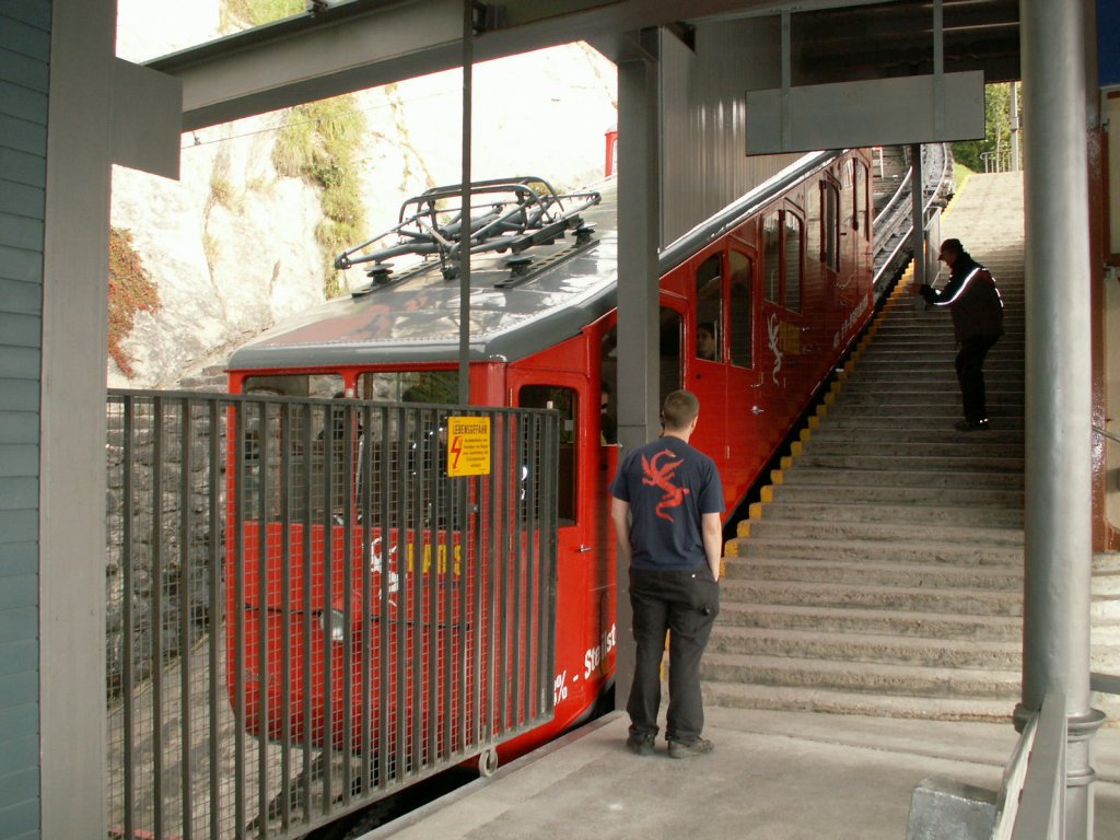 Blick in die Talstation der PB(steilste Zahnradbahn der Welt mit 48%,System Locher)in Alpnachstad.Streckenlnge 4,618km. 07.10.10