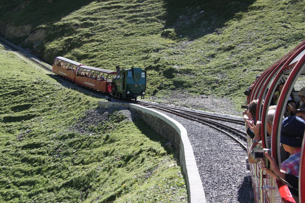 Brienz Rothornbahn,Zugkreuzung in Oberstafel(1819m..M.)am 27.08.12