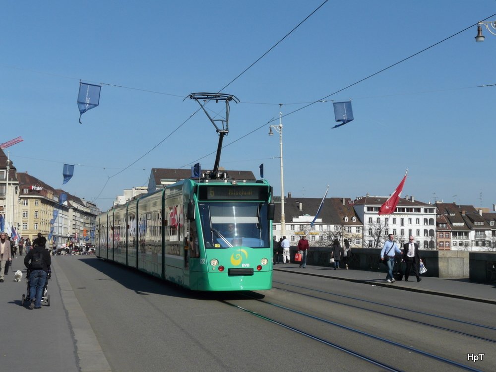 BVB - Be 6/8 322 unterwegs auf der Linie 6 am 19.03.2010