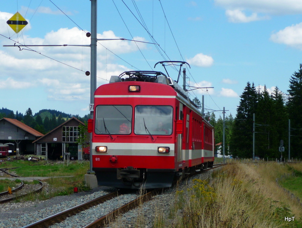 CJ - Triebwagen BDe 4/4 611 zusammen mit dem Steurwagen ABt 711 unterwegs bei Pre Petitjean am 31.07.2010