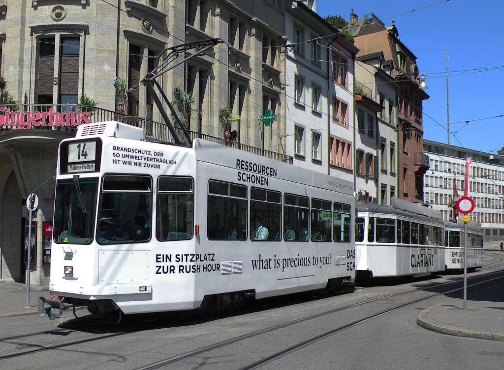 Clariant Werbezug mit dem Be 4/4 493, dem B 1501 S und dem B 1460 auf der Linie 14 fhrt zur Haltestelle Marktplatz. Die Aufnahme stammt vom 16.06.2013.
