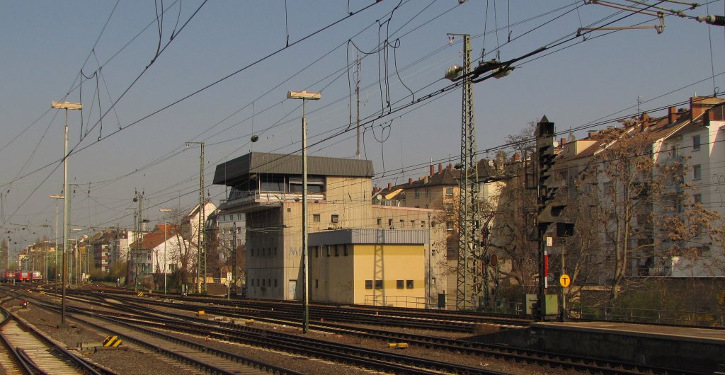 Das Stellwerk Mf in Mainz Hbf; 29.03.2011