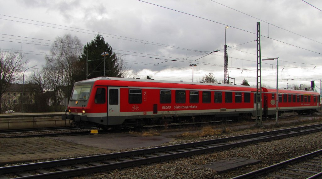 DB Sdostbayernbahn 628 xxx als RB 27362 aus Wasserburg (Inn), in Grafing Bahnhof; 15.01.2011