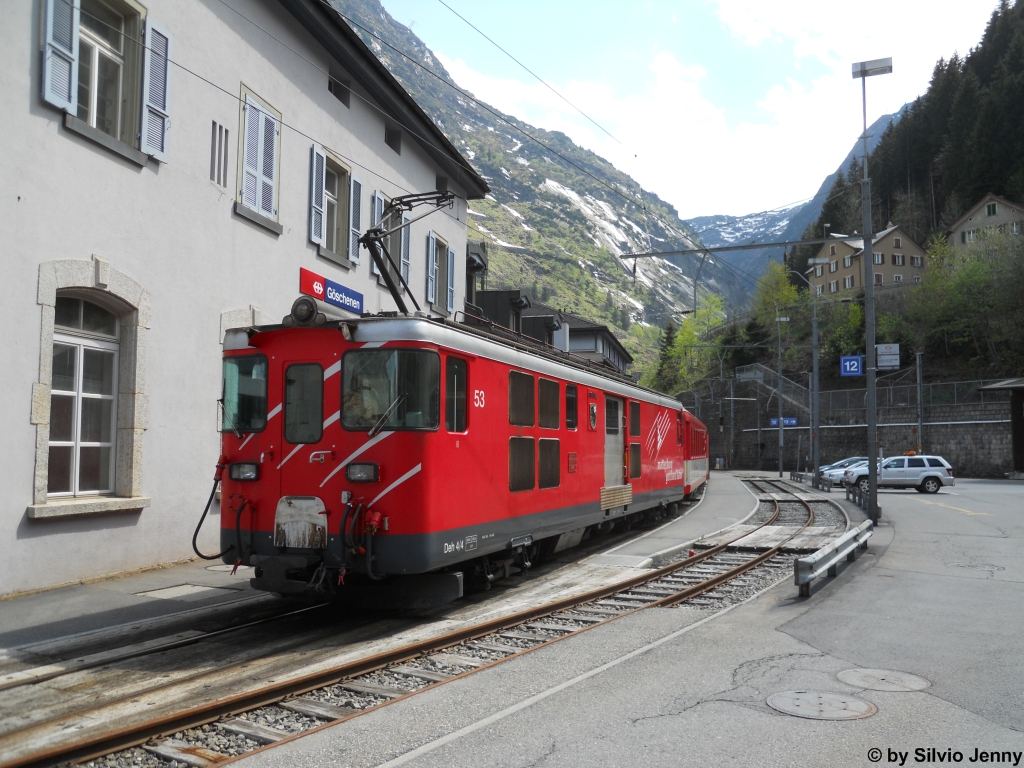 Deh 4/4' 53 ''Urseren'' am 13.5.2012 in Gschenen mit dem Regio 551 nach Visp.