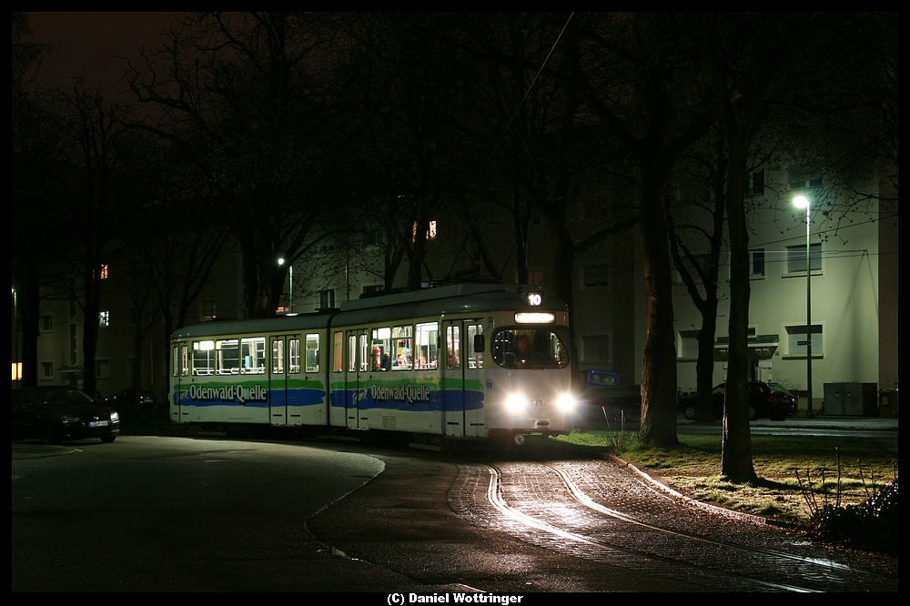 Der 125 auf einer Nachtsonderfahrt vom 27.03. auf den 28.03.10 in der Ebertparkschleife.