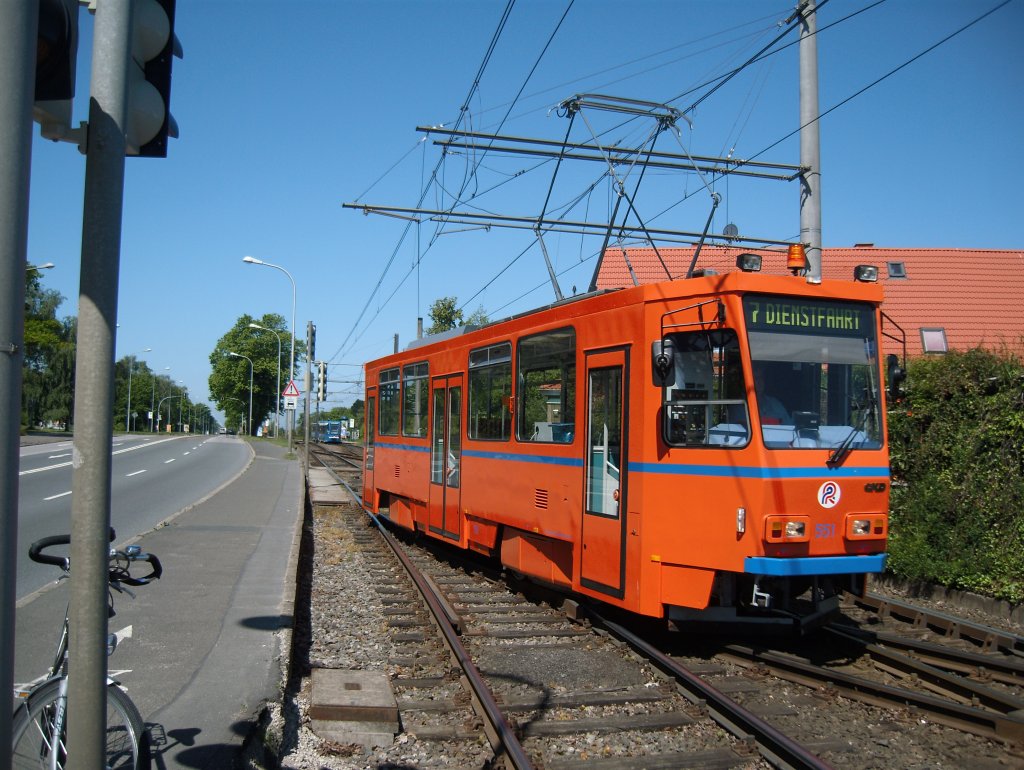 Der neue Arbeitstriebwagen der Bauart TATRA beim Einrcken in den Strbf Hamburger Strae
04.06.2010