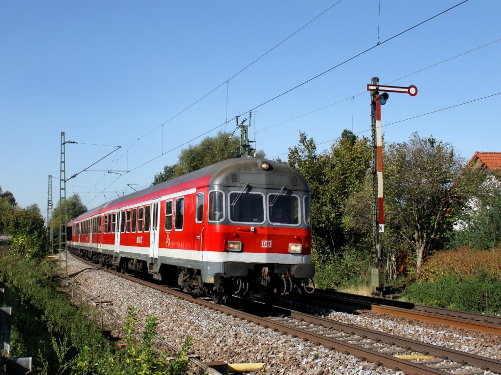 Der Radlzug von Ulm nach Passau am 02.10.2011 bei der Durchfahrt in Pleinting. 